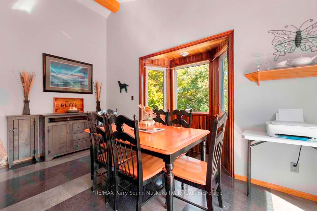 Photo 14 of 33 Pineridge Drive, McDougall — HOMEH