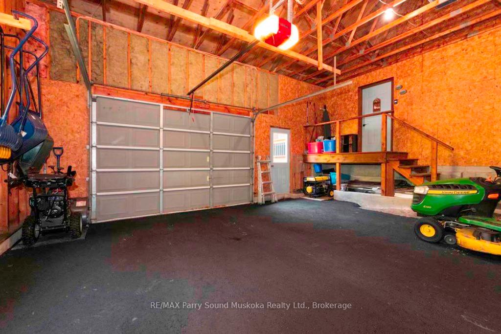 Photo 36 of 33 Pineridge Drive, McDougall — HOMEH