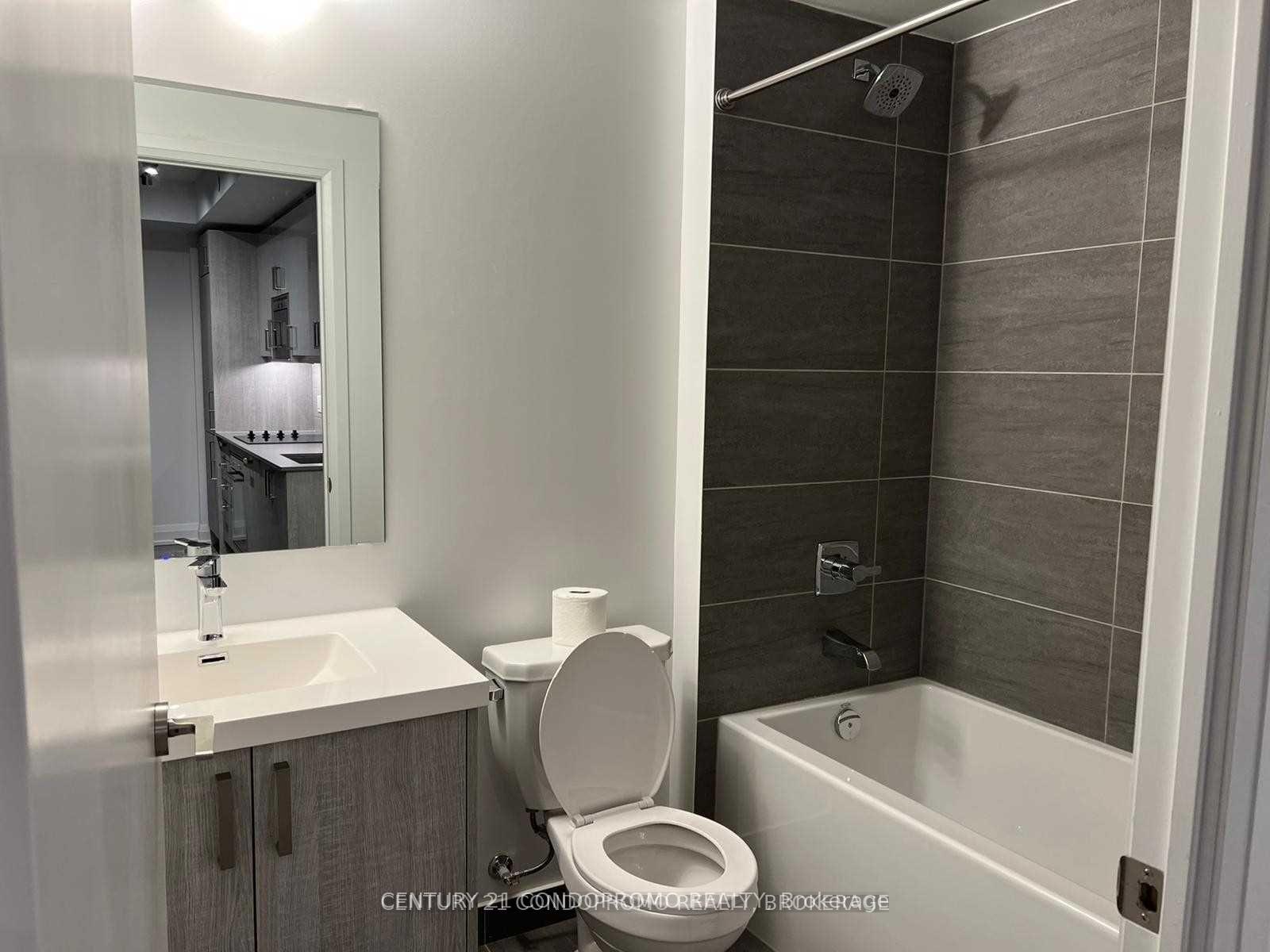 Photo 8 of Unit 1508, 77 Mutual Street, Toronto, Church-Yonge Corridor — HOMEH