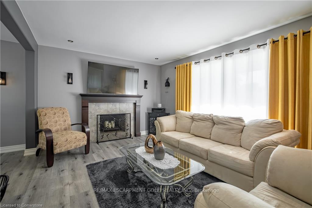 Photo 4 of 21 Hillgarden Road, St. Catharines, Burleigh Hill — HOMEH