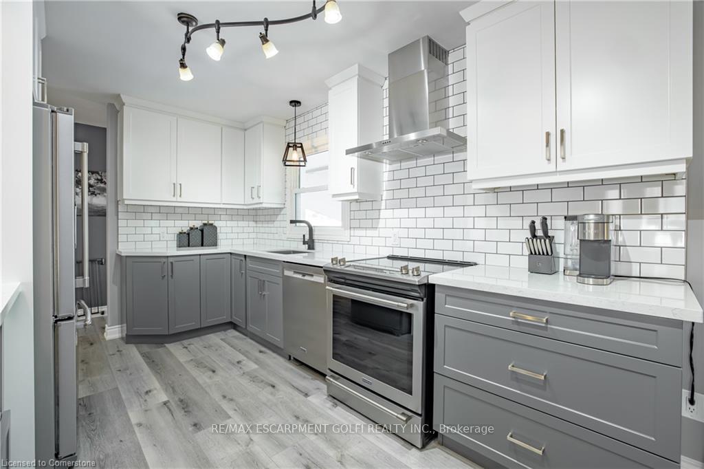 Photo 9 of 21 Hillgarden Road, St. Catharines, Burleigh Hill — HOMEH