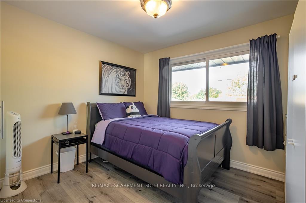 Photo 12 of 21 Hillgarden Road, St. Catharines, Burleigh Hill — HOMEH