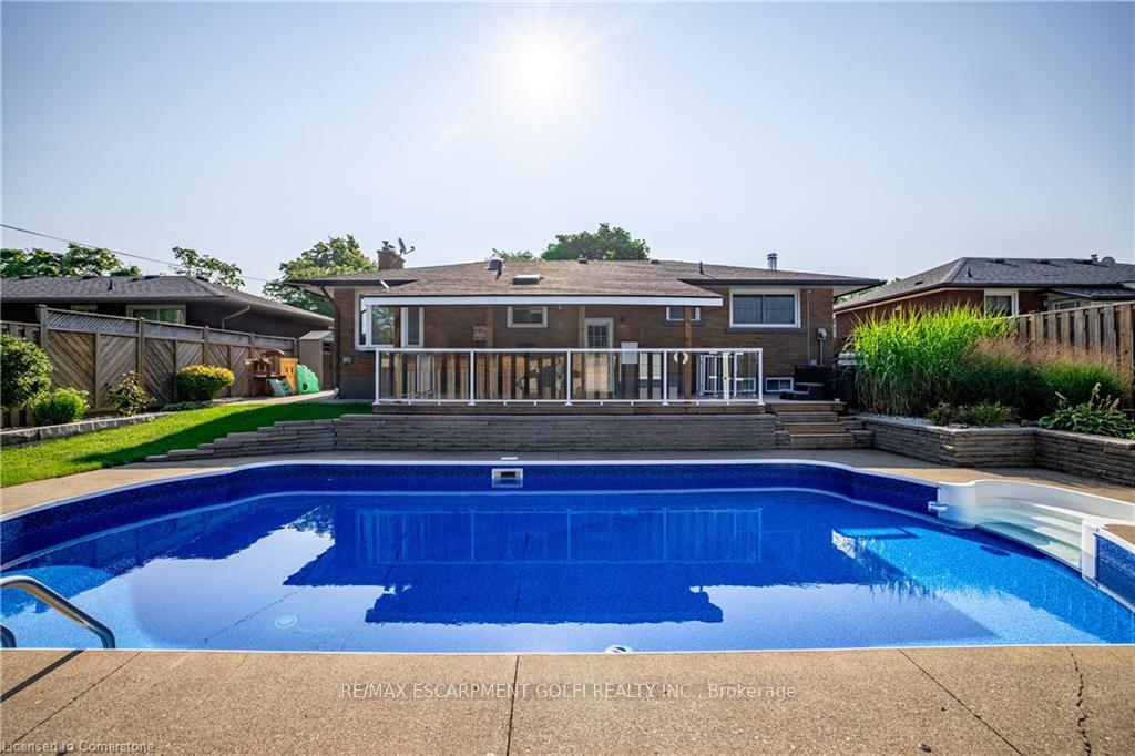 Photo 27 of 21 Hillgarden Road, St. Catharines, Burleigh Hill — HOMEH