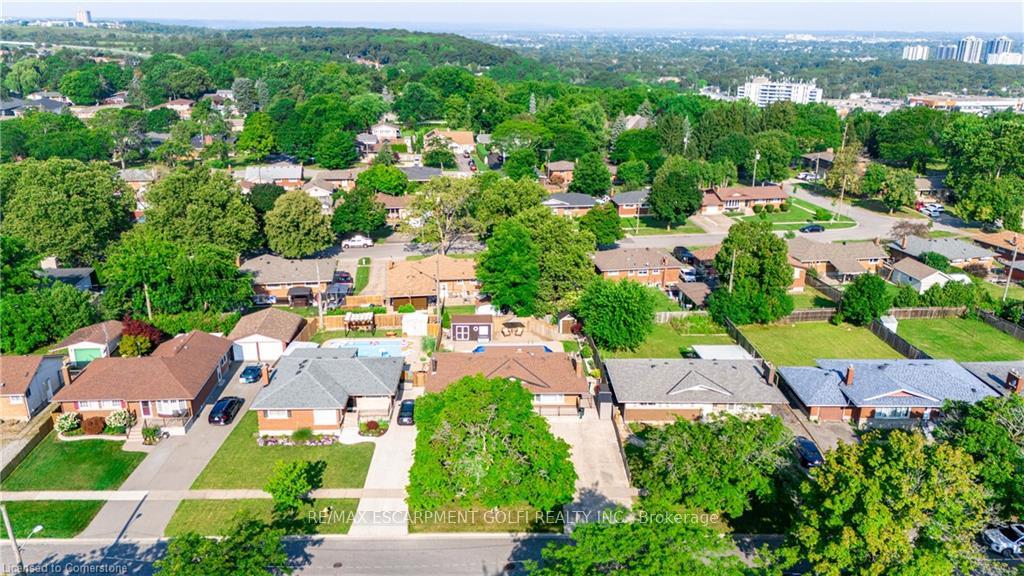 Photo 32 of 21 Hillgarden Road, St. Catharines, Burleigh Hill — HOMEH