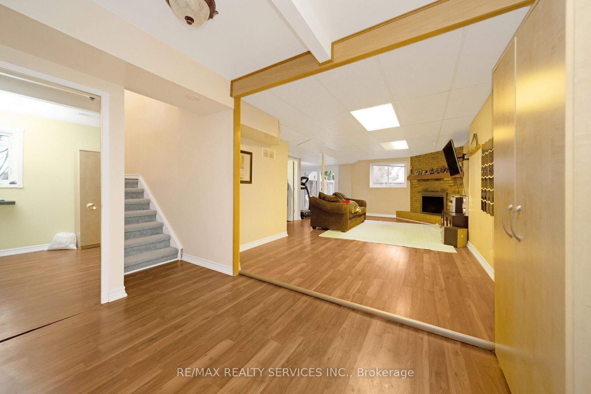 Photo 7 of 45 Griselda Crescent N, Brampton, Northgate — HOMEH