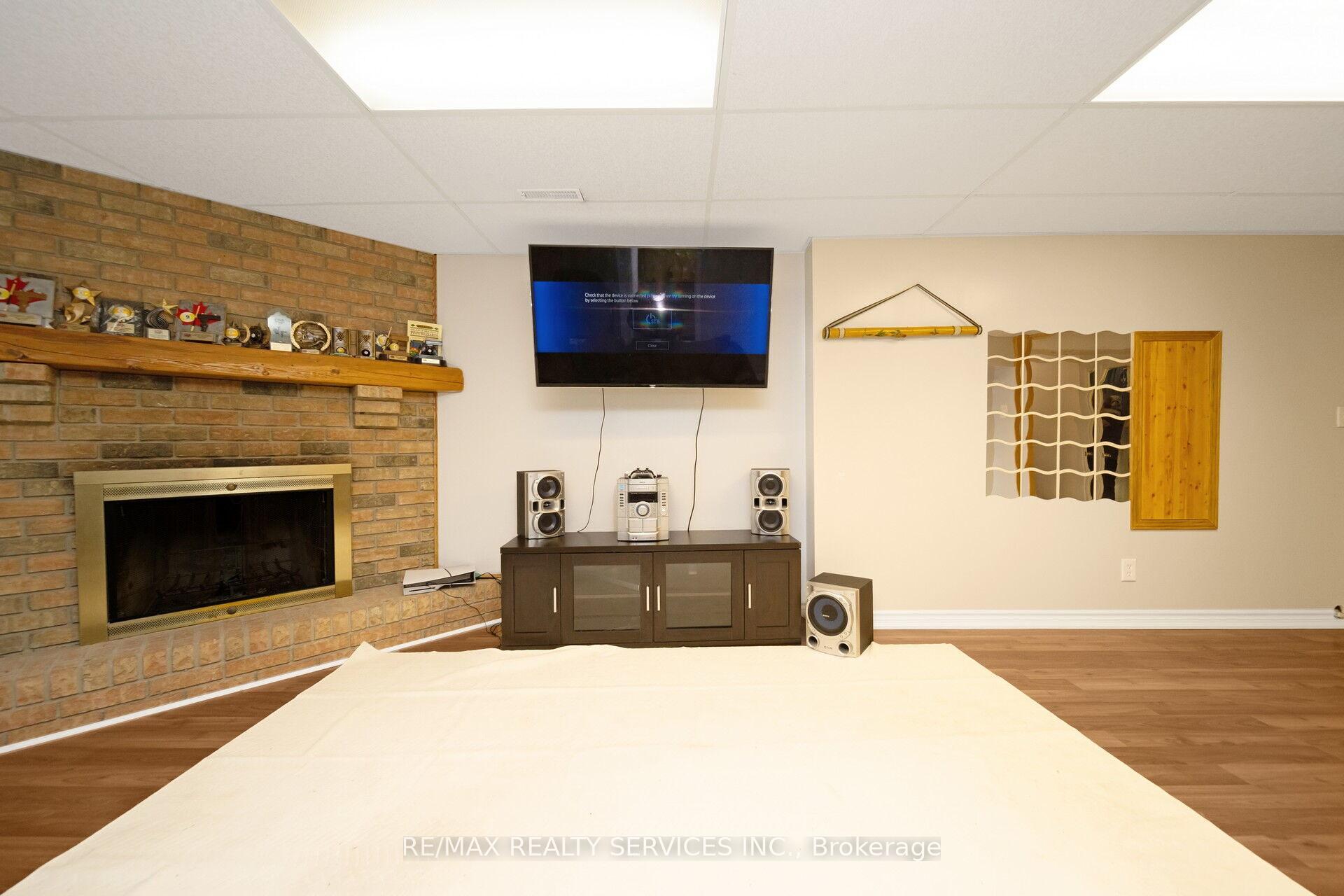 Photo 10 of 45 Griselda Crescent N, Brampton, Northgate — HOMEH