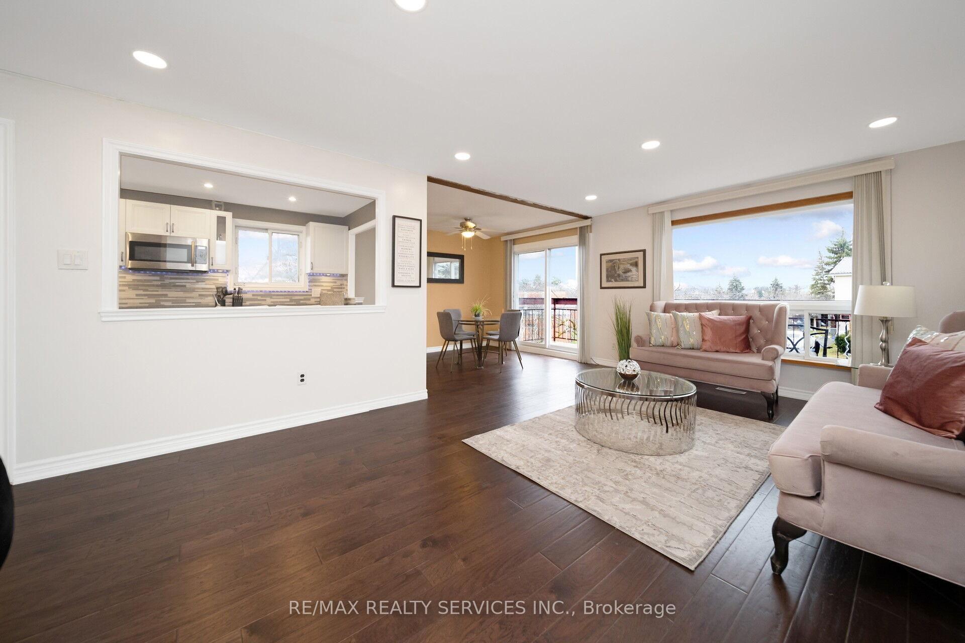 Photo 24 of 45 Griselda Crescent N, Brampton, Northgate — HOMEH