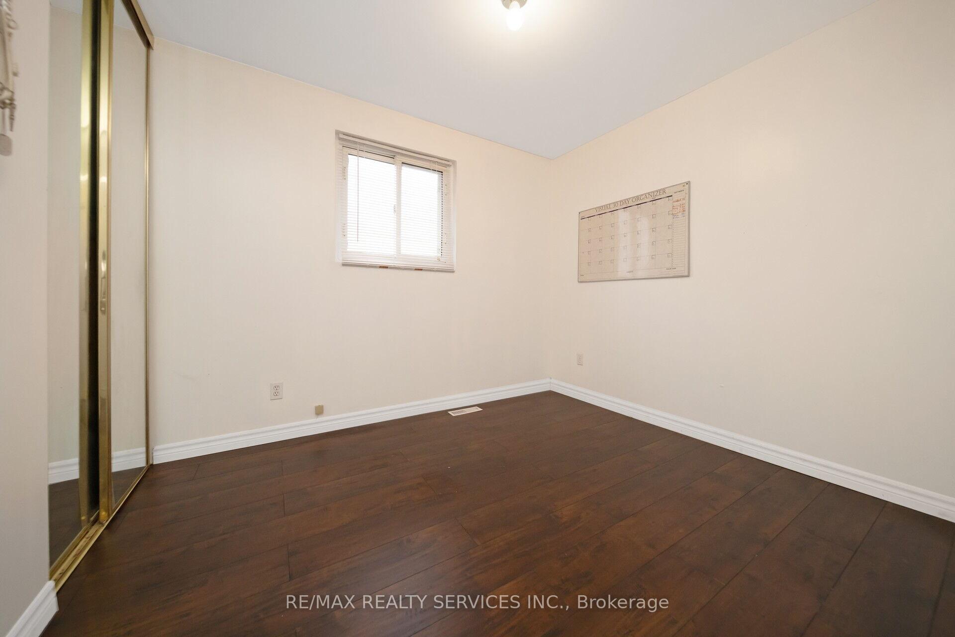 Photo 30 of 45 Griselda Crescent N, Brampton, Northgate — HOMEH