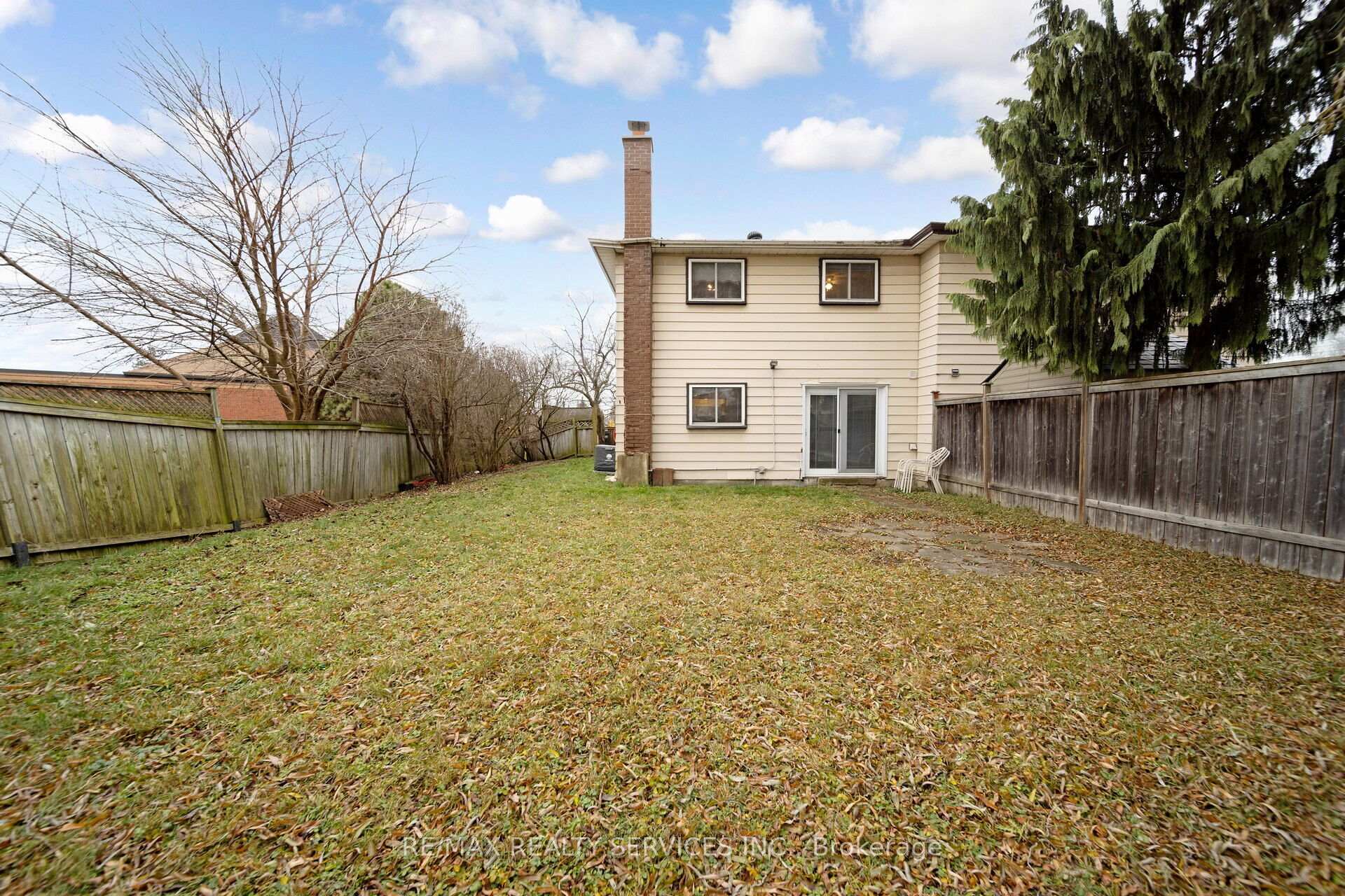 Photo 38 of 45 Griselda Crescent N, Brampton, Northgate — HOMEH