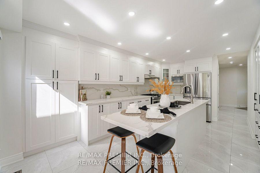 Photo 9 of 37 Furrows End, Brampton, Heart Lake West — HOMEH