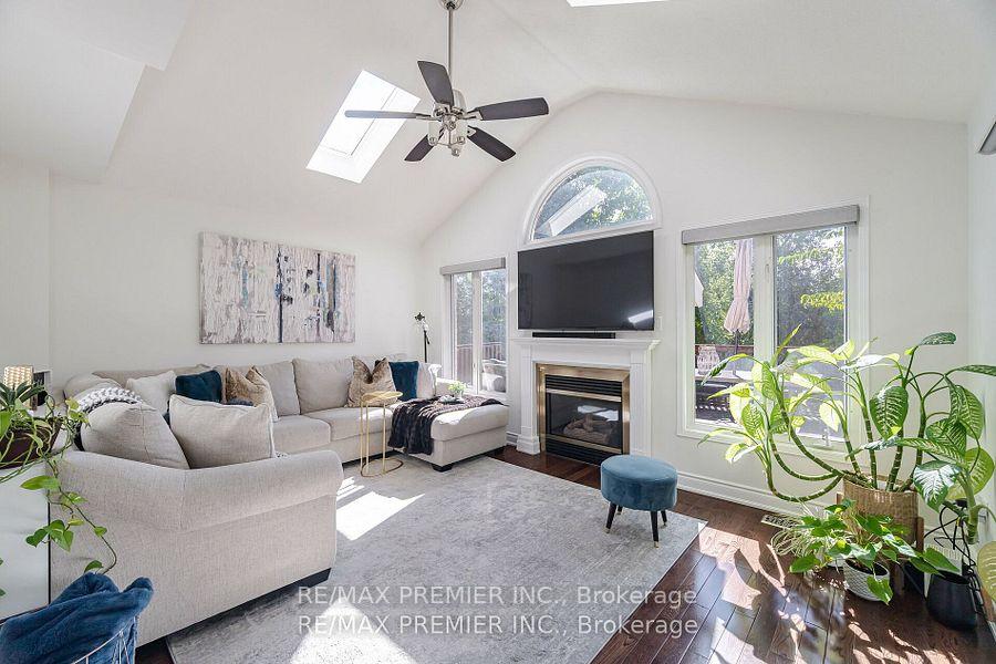 Photo 13 of 37 Furrows End, Brampton, Heart Lake West — HOMEH