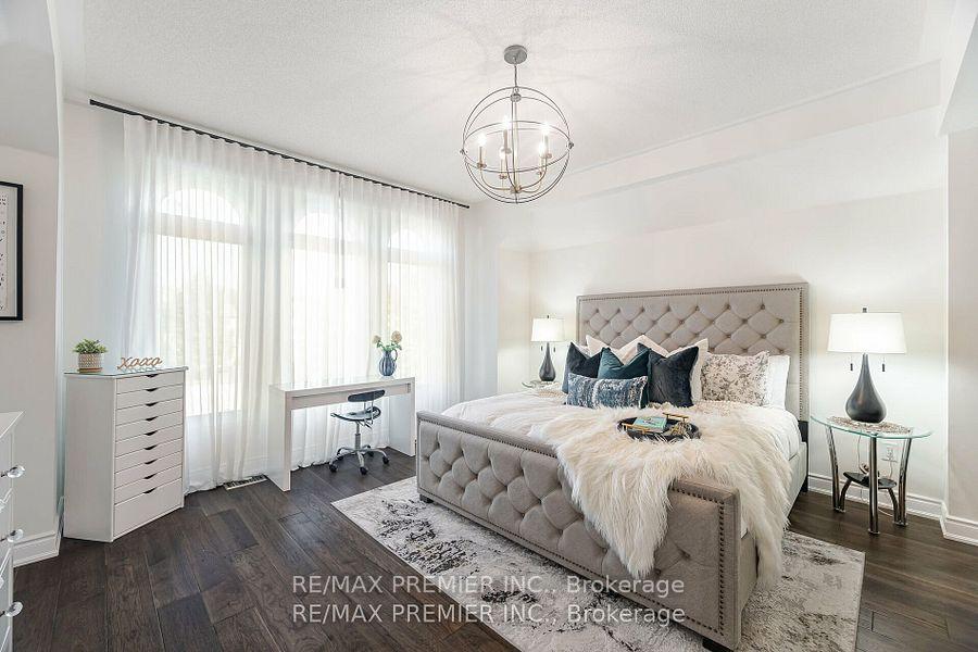 Photo 18 of 37 Furrows End, Brampton, Heart Lake West — HOMEH