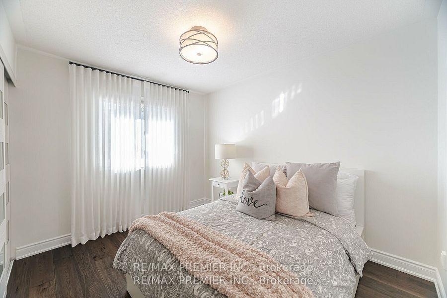 Photo 23 of 37 Furrows End, Brampton, Heart Lake West — HOMEH