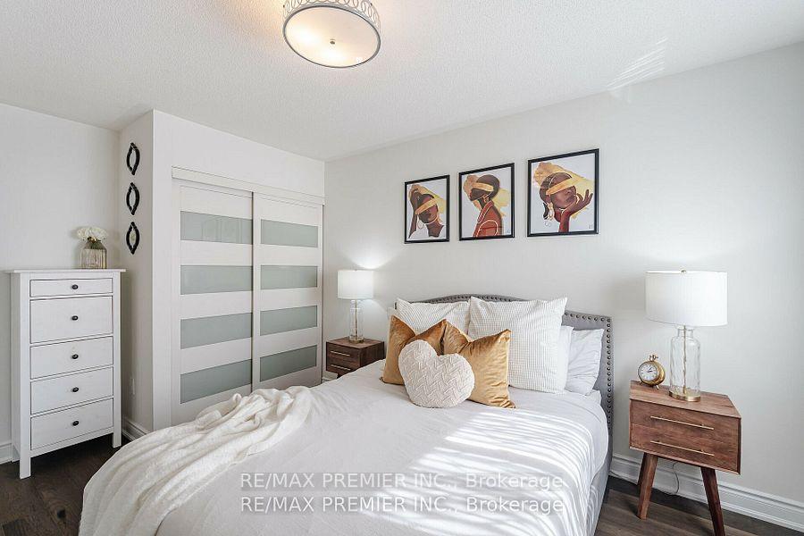 Photo 25 of 37 Furrows End, Brampton, Heart Lake West — HOMEH