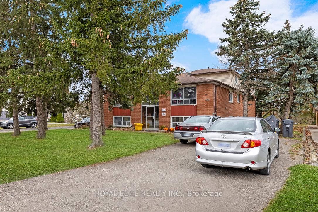 Photo 14 of 25 Haggert Avenue S, Brampton, Downtown Brampton — HOMEH