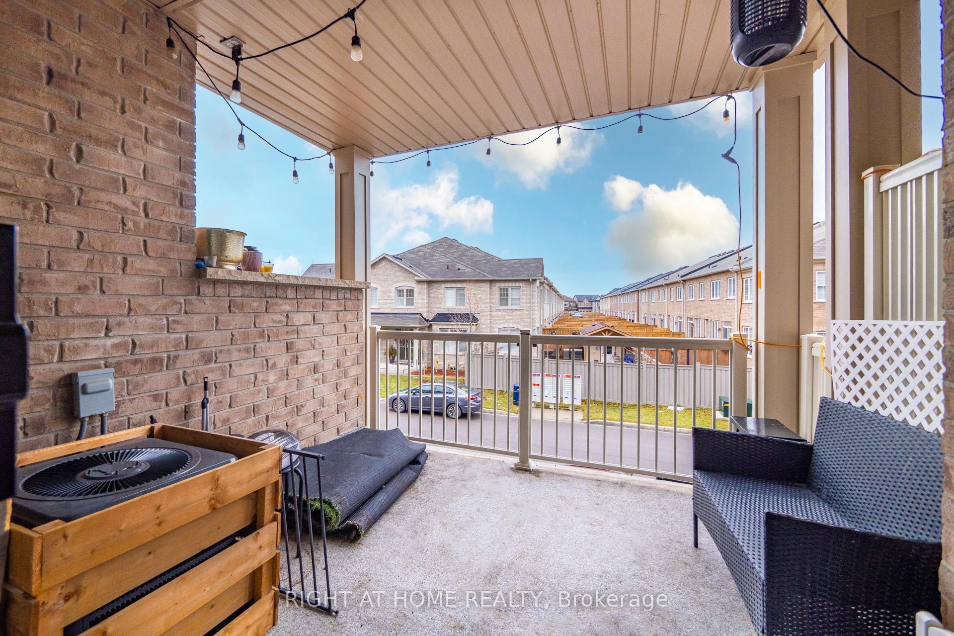 Photo 25 of 31 Labrish Road, Brampton, Northwest Brampton — HOMEH