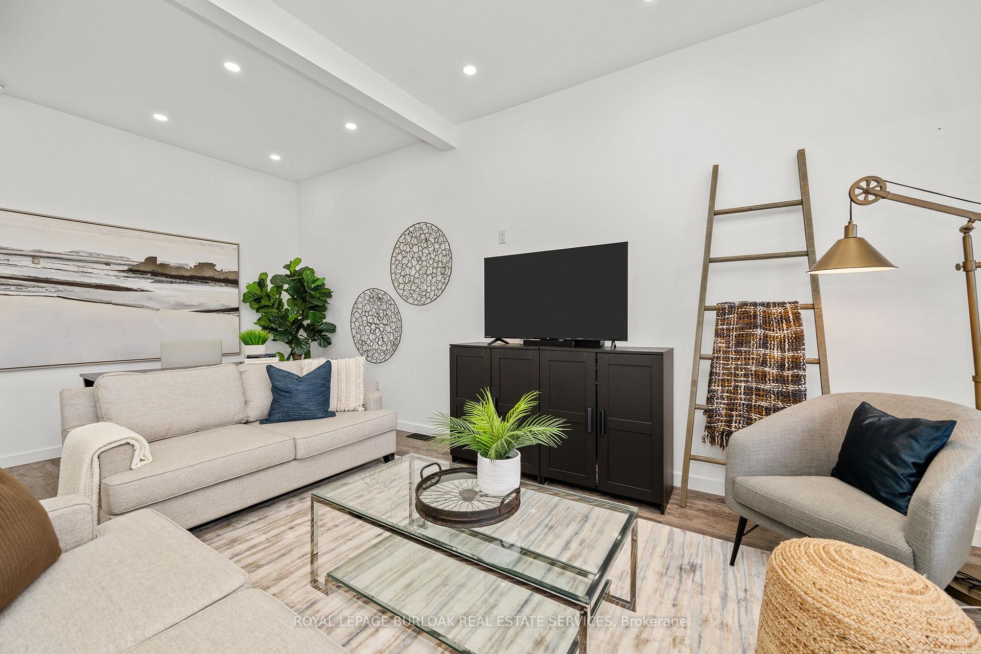 Photo 33 of 127 Freelton Road, Hamilton, Freelton — HOMEH
