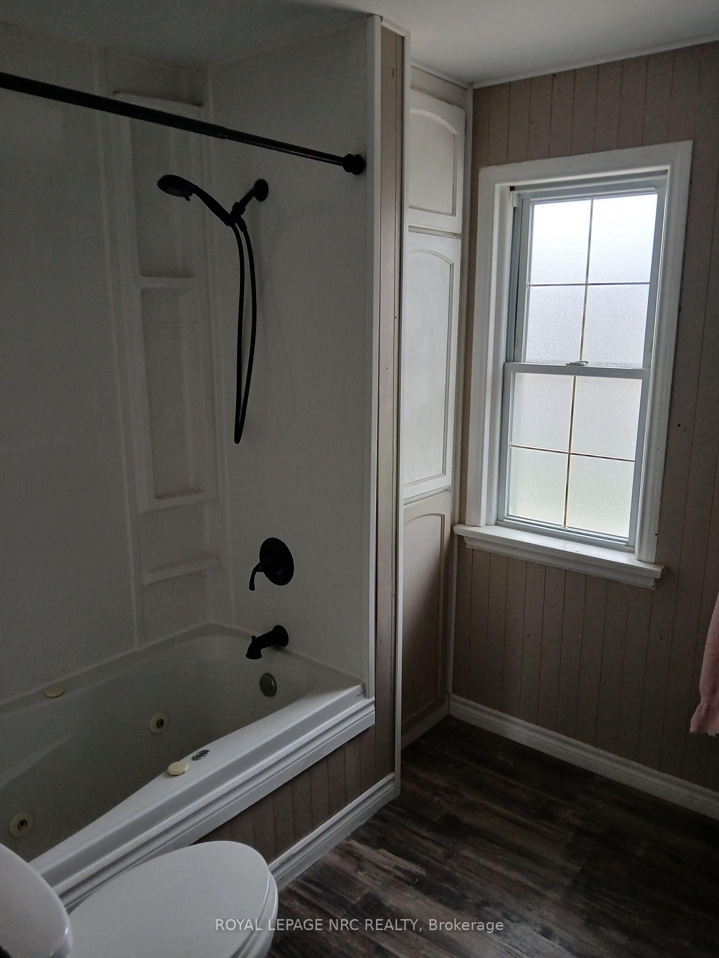 Photo 16 of 7 Orchard Avenue, St. Catharines, Secord Woods — HOMEH