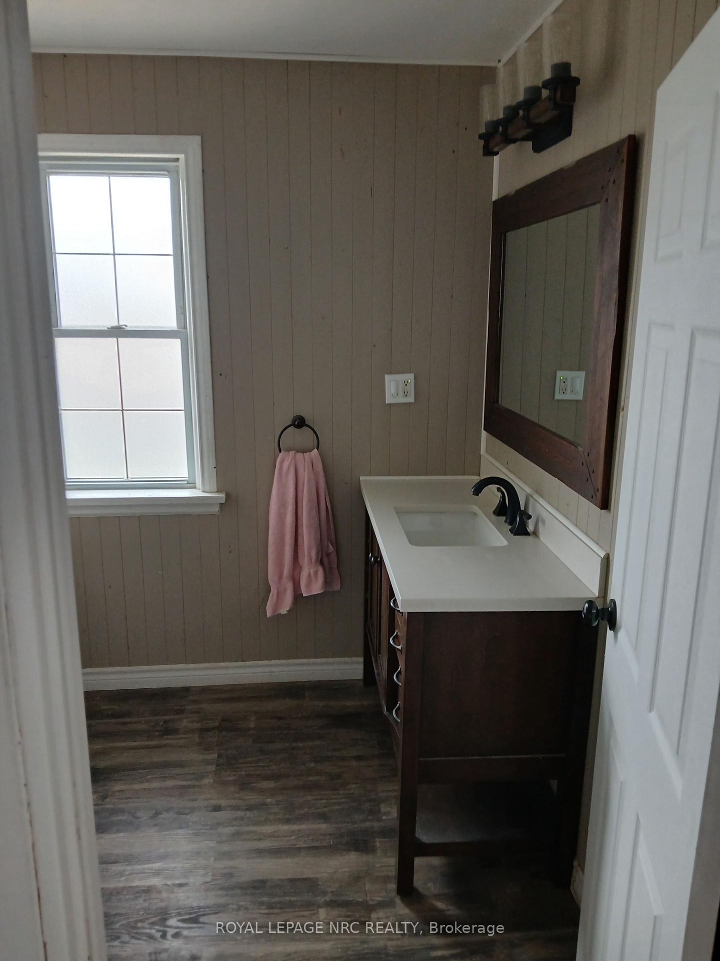 Photo 17 of 7 Orchard Avenue, St. Catharines, Secord Woods — HOMEH