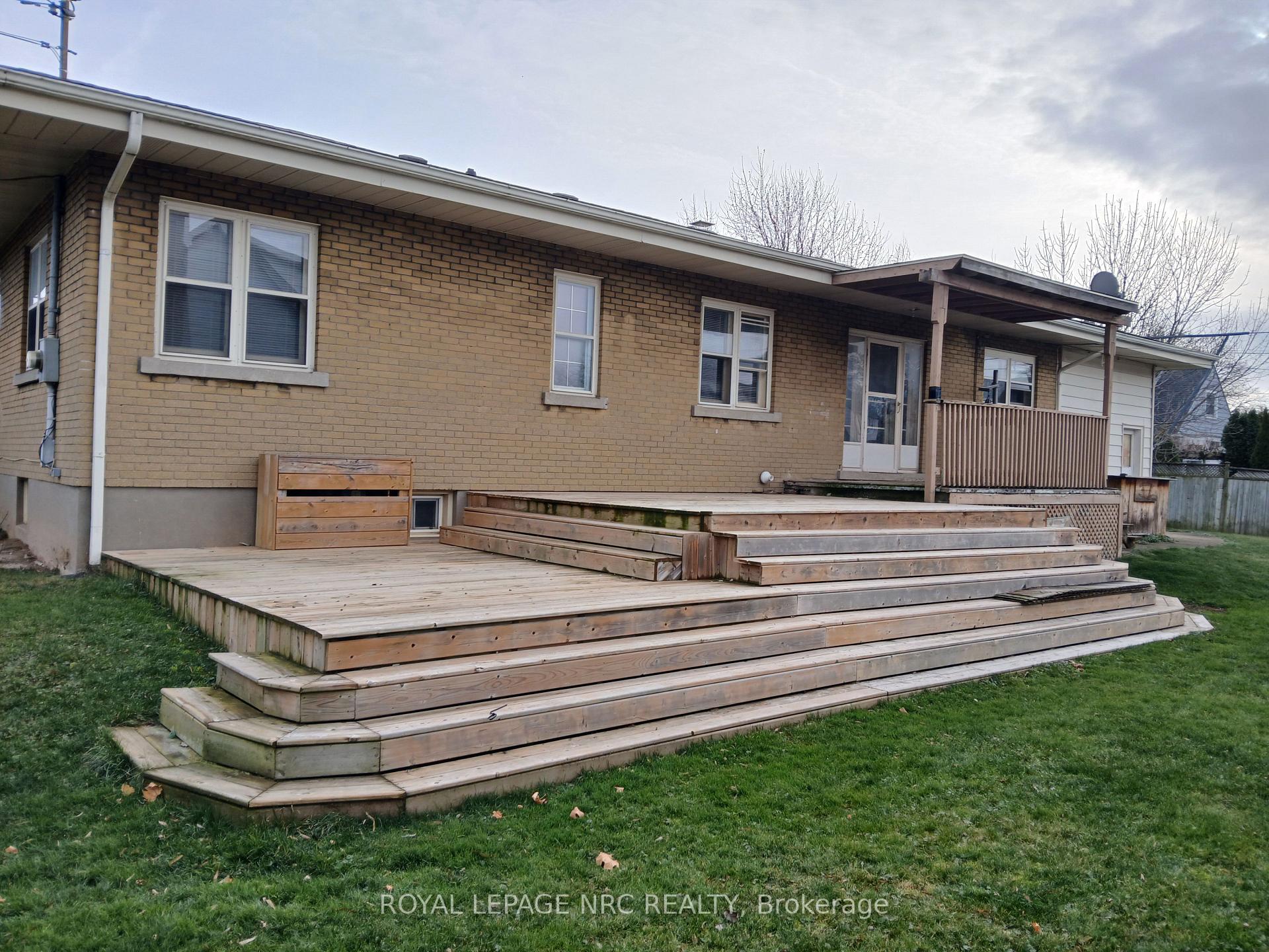 Photo 20 of 7 Orchard Avenue, St. Catharines, Secord Woods — HOMEH