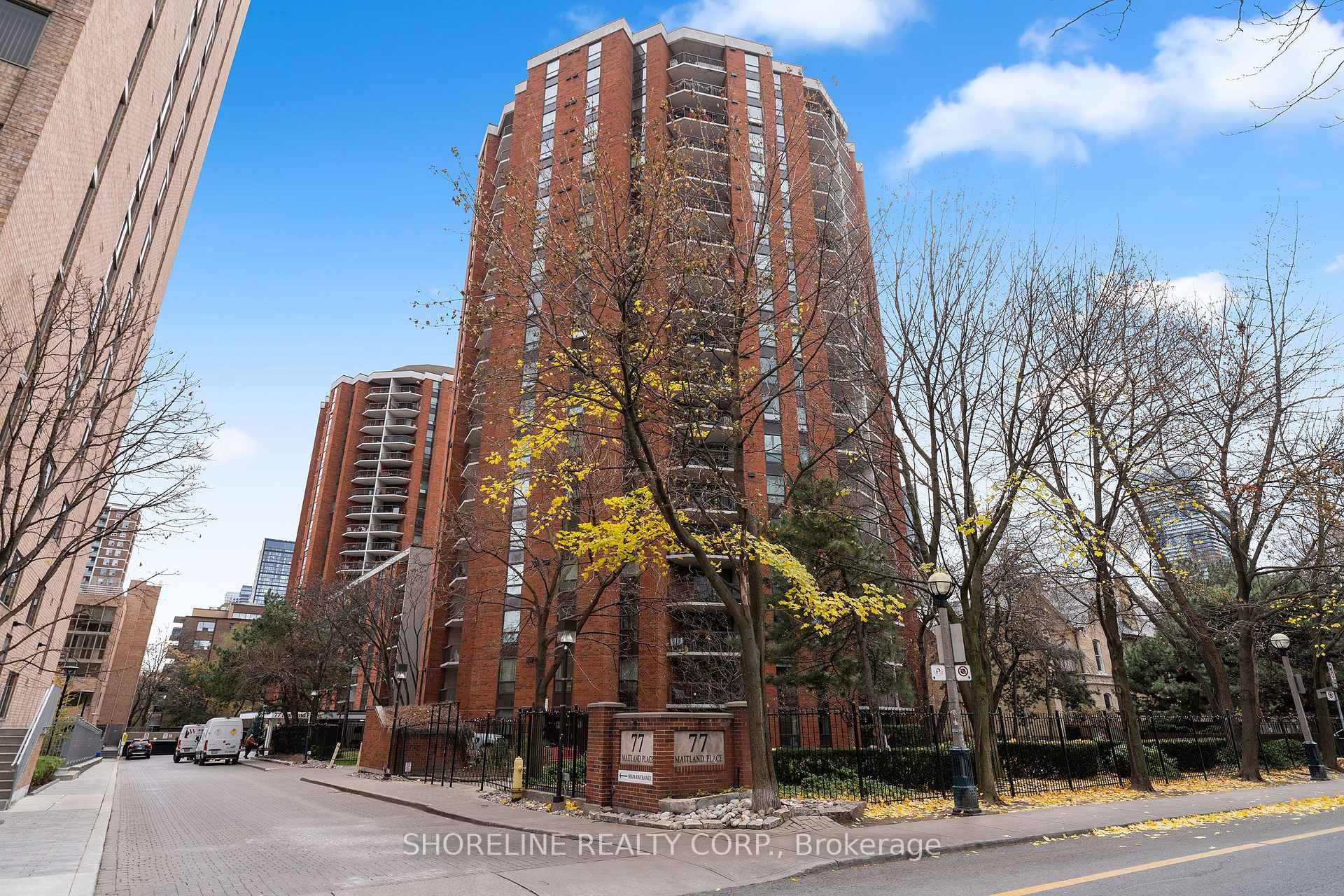 Front of Unit 525, 77 Maitland Place