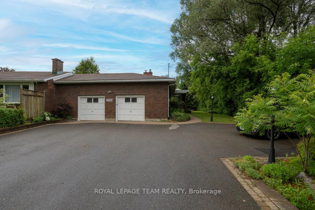 Photo 3 of 2765 Quinn Road, Ottawa, Emerald Woods/Sawmill Creek — HOMEH