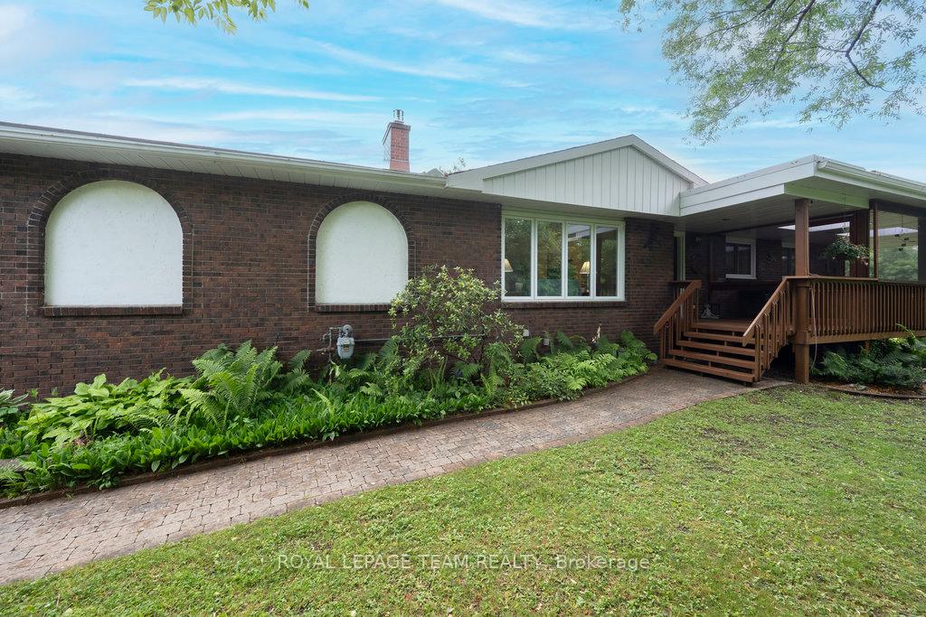 Photo 4 of 2765 Quinn Road, Ottawa, Emerald Woods/Sawmill Creek — HOMEH