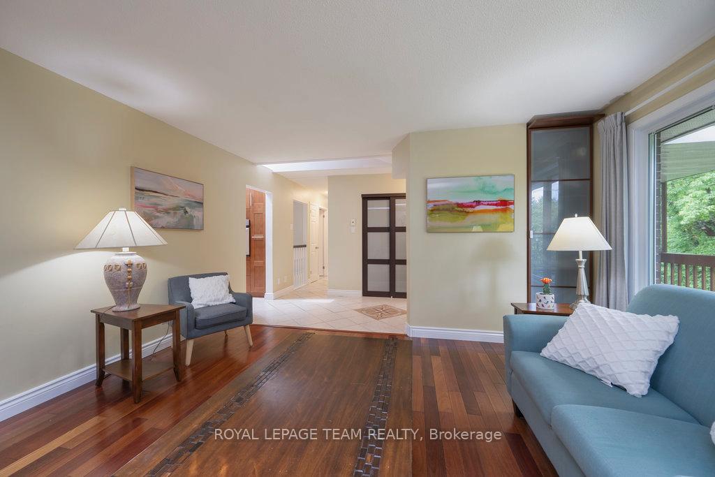 Photo 8 of 2765 Quinn Road, Ottawa, Emerald Woods/Sawmill Creek — HOMEH