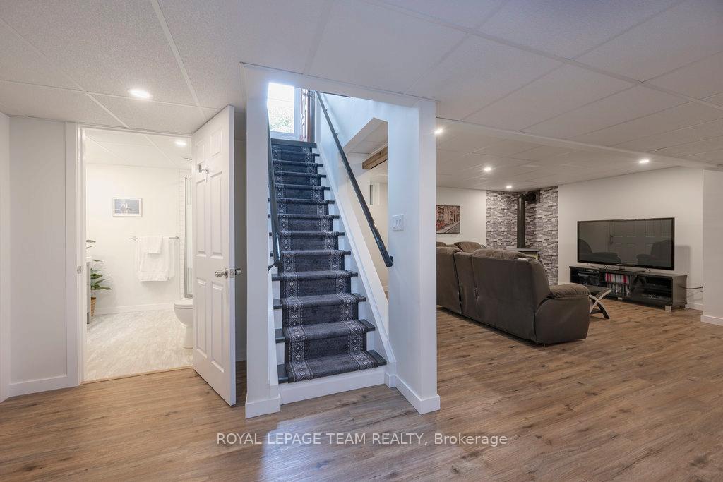 Photo 19 of 2765 Quinn Road, Ottawa, Emerald Woods/Sawmill Creek — HOMEH