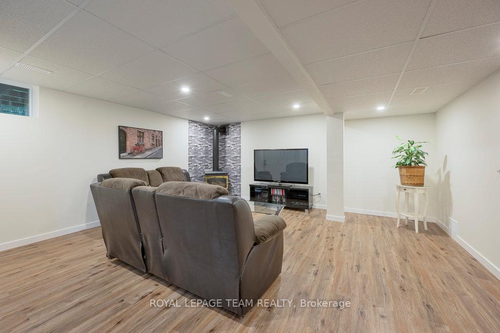 Photo 20 of 2765 Quinn Road, Ottawa, Emerald Woods/Sawmill Creek — HOMEH