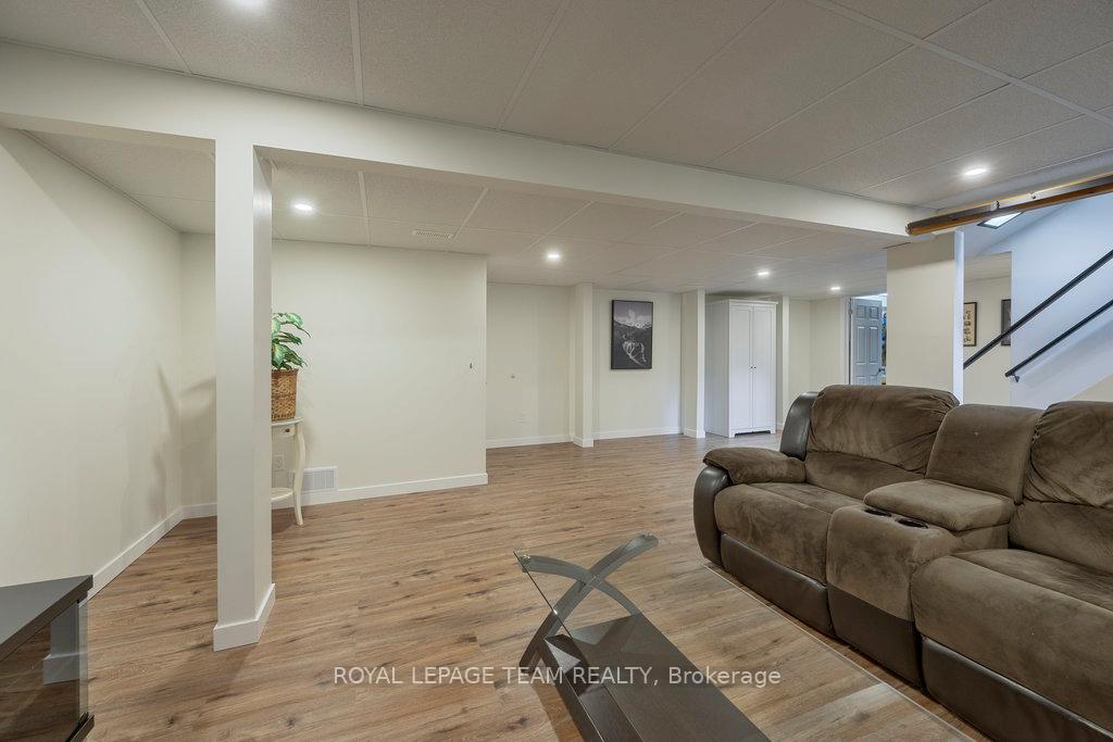 Photo 22 of 2765 Quinn Road, Ottawa, Emerald Woods/Sawmill Creek — HOMEH