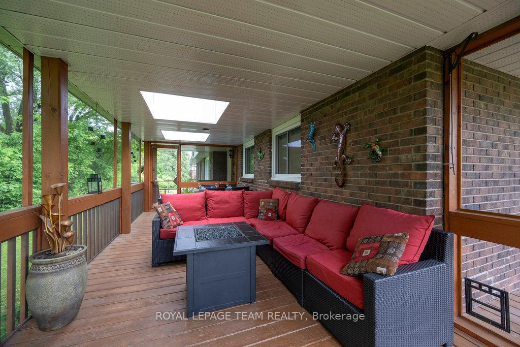 Photo 27 of 2765 Quinn Road, Ottawa, Emerald Woods/Sawmill Creek — HOMEH