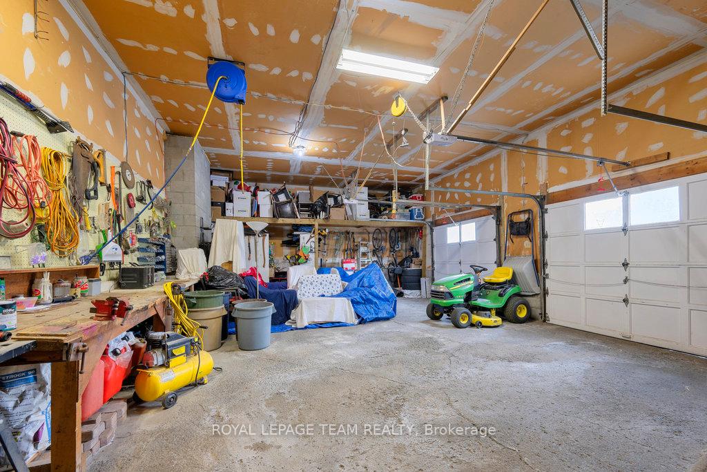 Photo 36 of 2765 Quinn Road, Ottawa, Emerald Woods/Sawmill Creek — HOMEH
