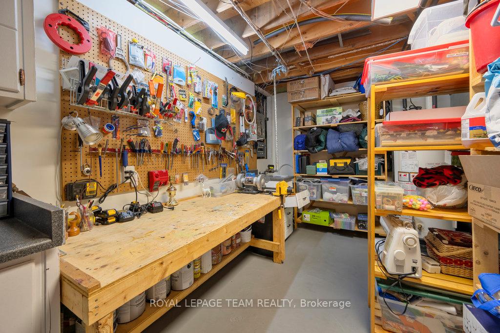 Photo 37 of 2765 Quinn Road, Ottawa, Emerald Woods/Sawmill Creek — HOMEH