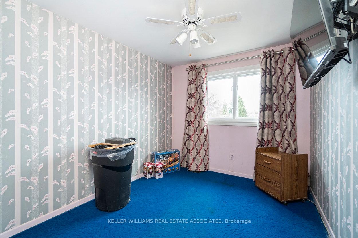 Photo 12 of 21 Wright Street, Brampton, Brampton North — HOMEH