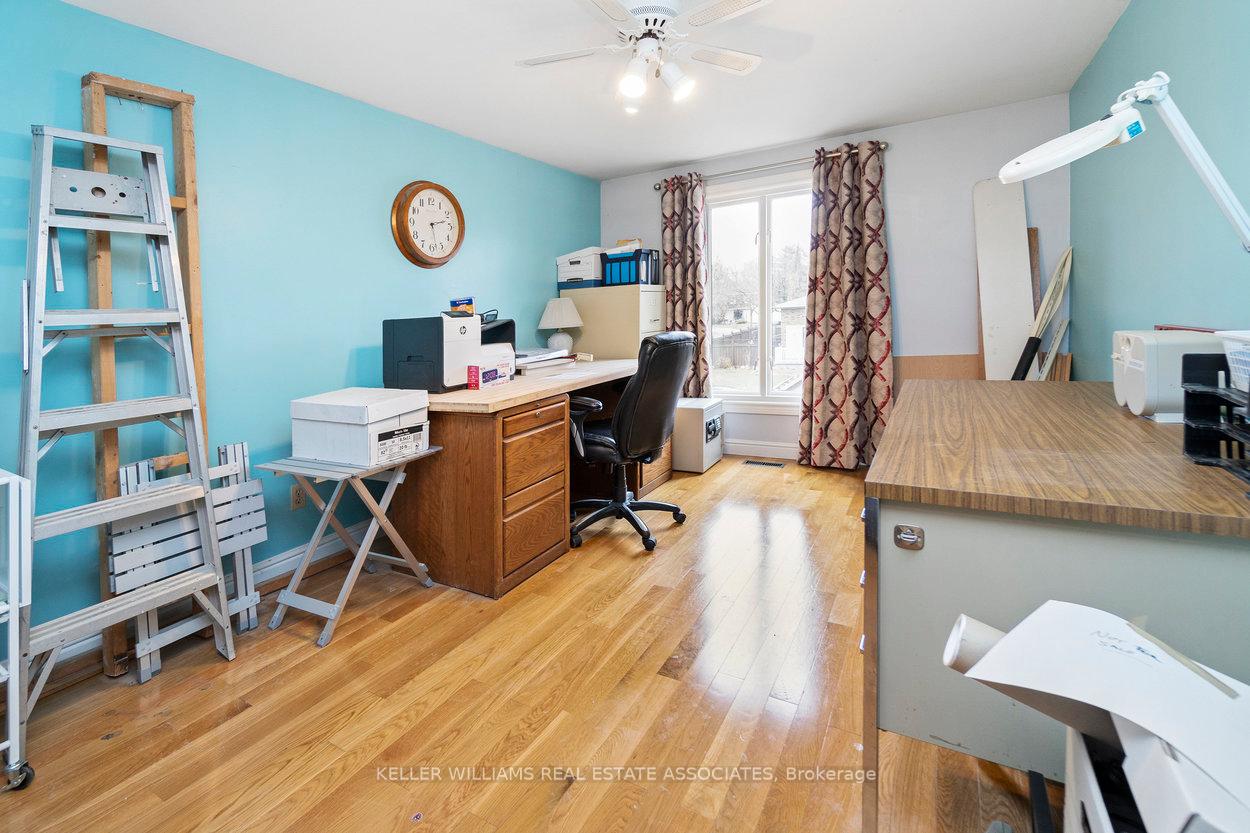 Photo 16 of 21 Wright Street, Brampton, Brampton North — HOMEH