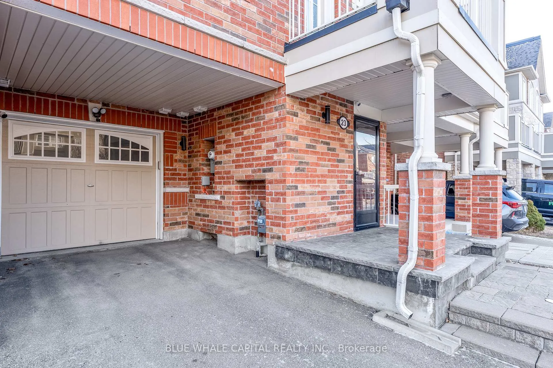 Photo 3 of 23 Minlow Way, Aurora, Rural Aurora — HOMEH