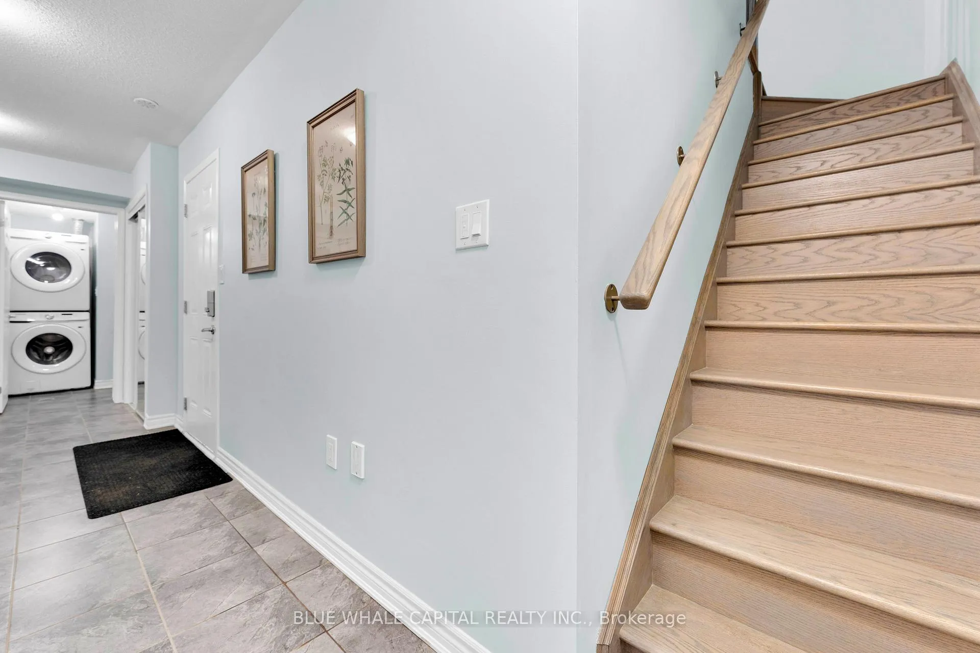 Photo 9 of 23 Minlow Way, Aurora, Rural Aurora — HOMEH