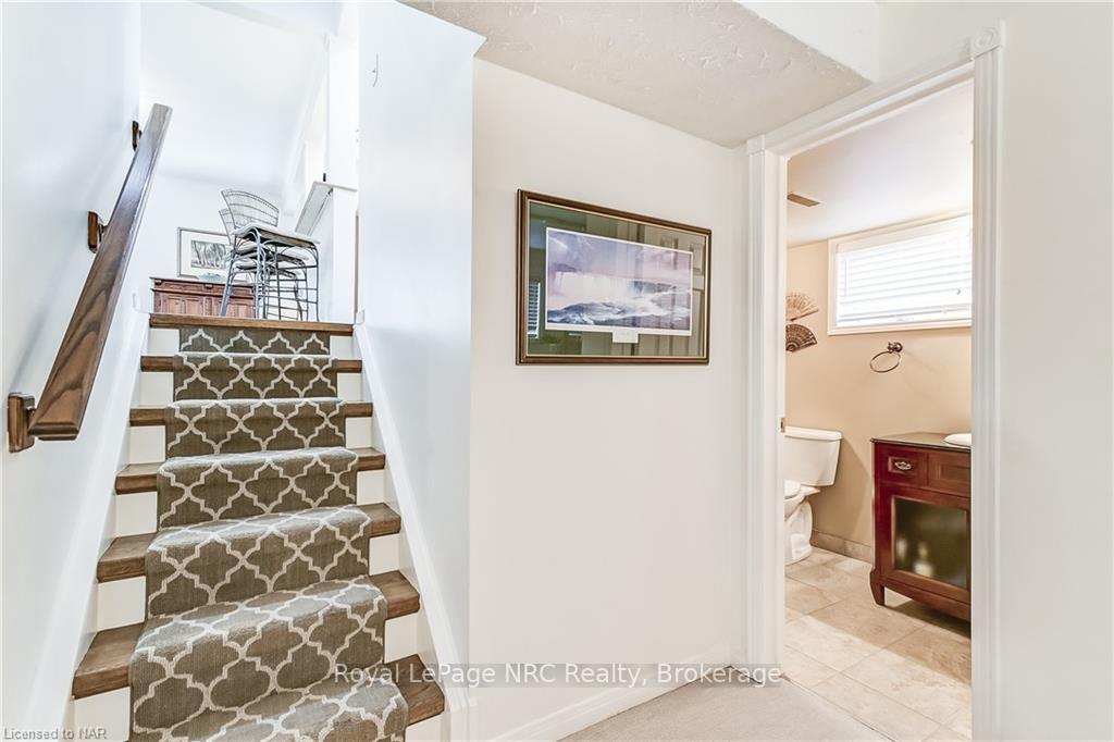 Photo 17 of 33 Cambria Drive, St. Catharines, Port Dalhousie — HOMEH