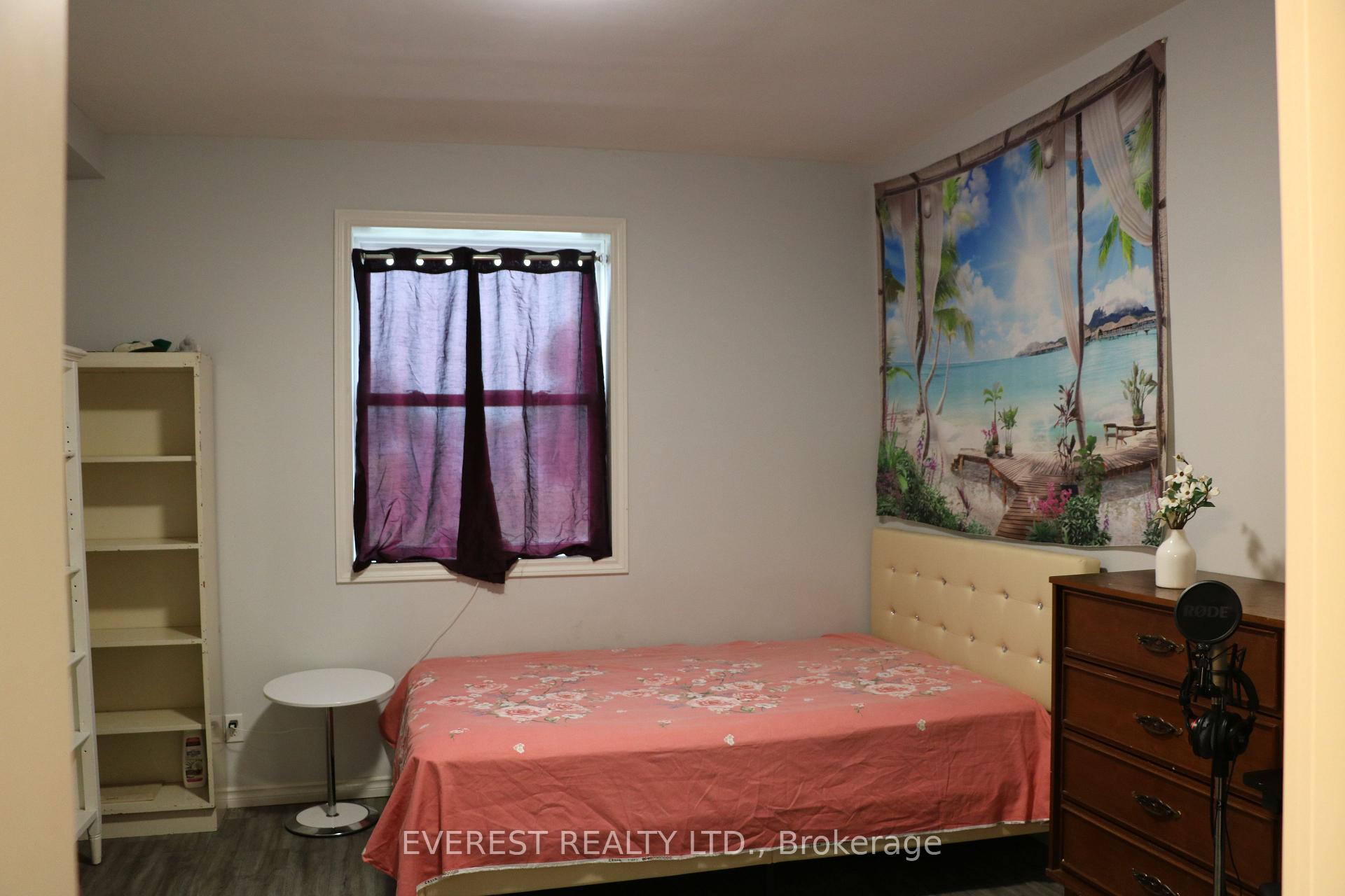 Photo 13 of 45 St Catharine Street, St. Thomas — HOMEH