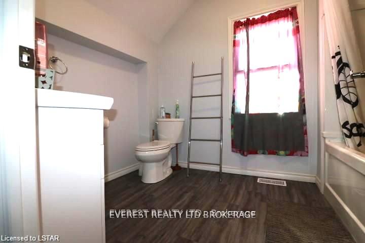 Photo 24 of 45 St Catharine Street, St. Thomas — HOMEH