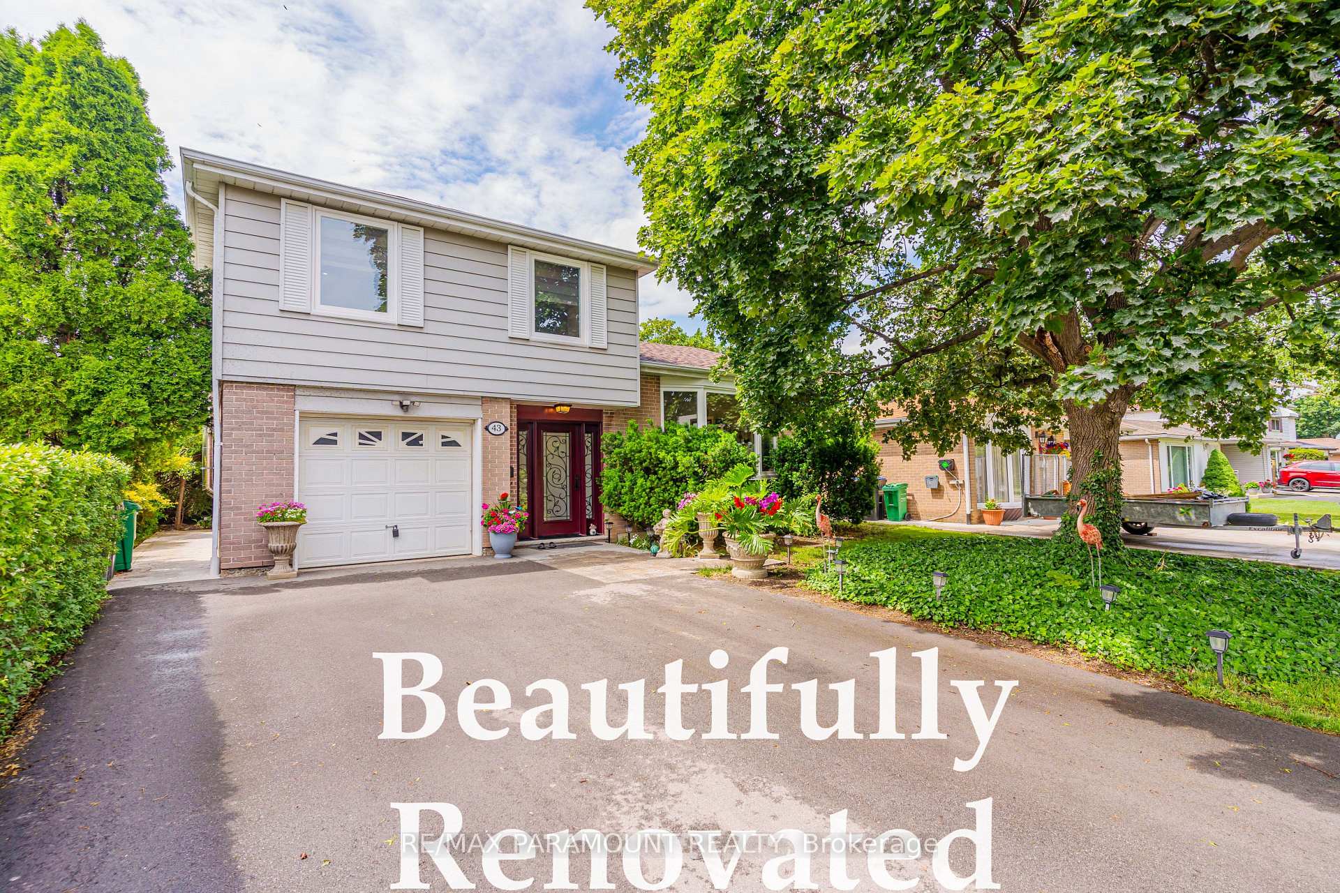 Front of 43 Bromley Crescent N