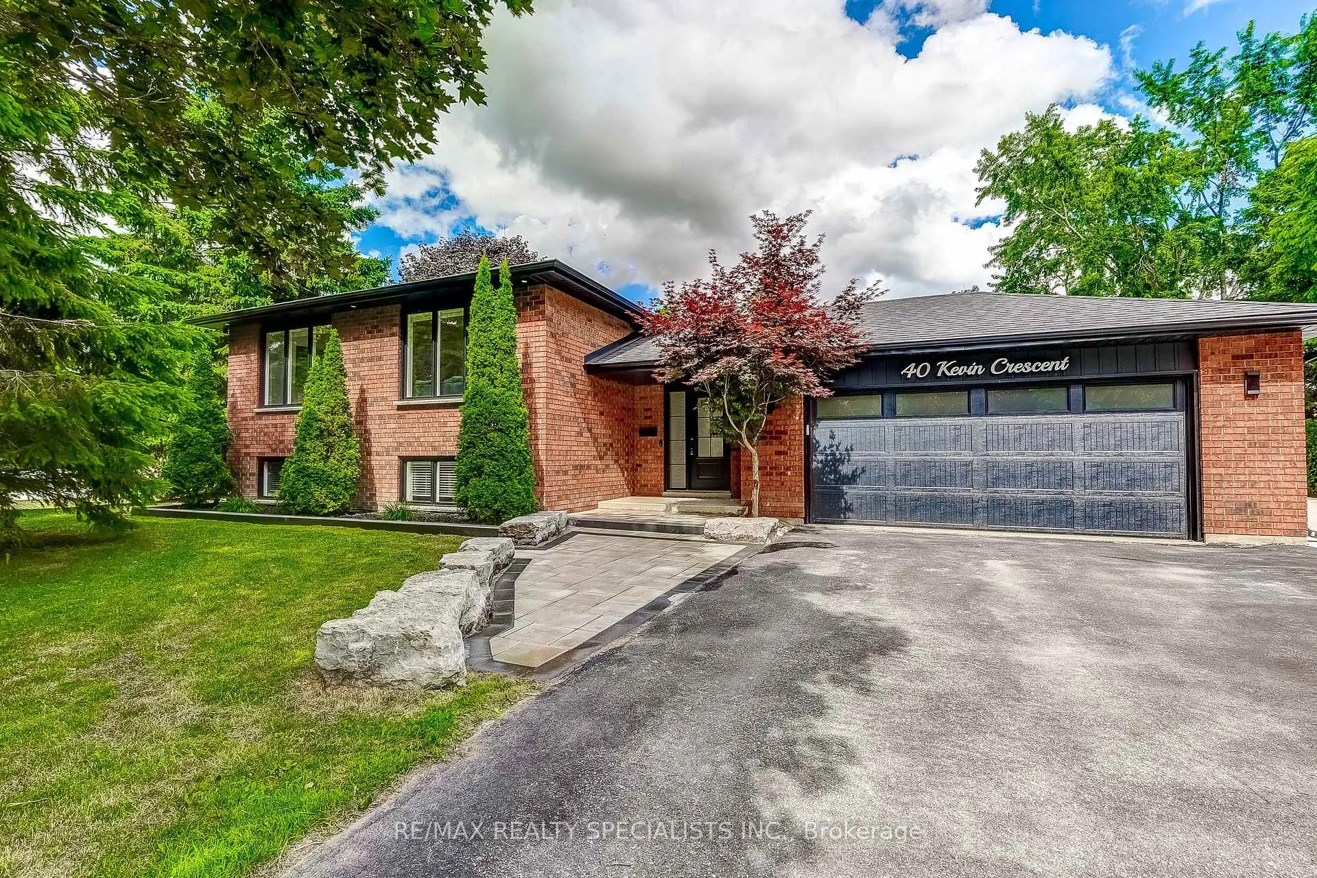 Photo 1 of 40 Kevin Crescent, Essa, Thornton — HOMEH