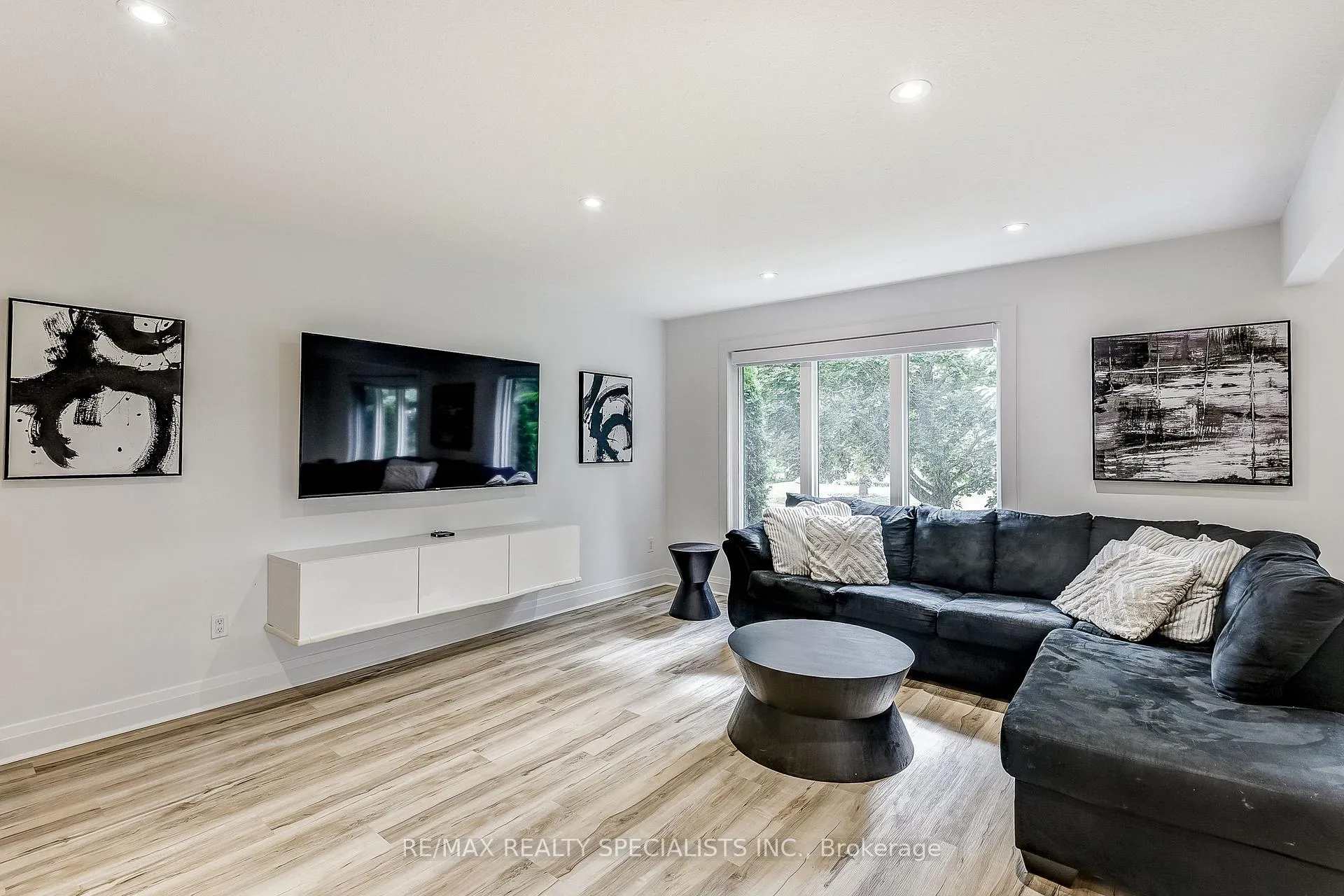 Photo 9 of 40 Kevin Crescent, Essa, Thornton — HOMEH