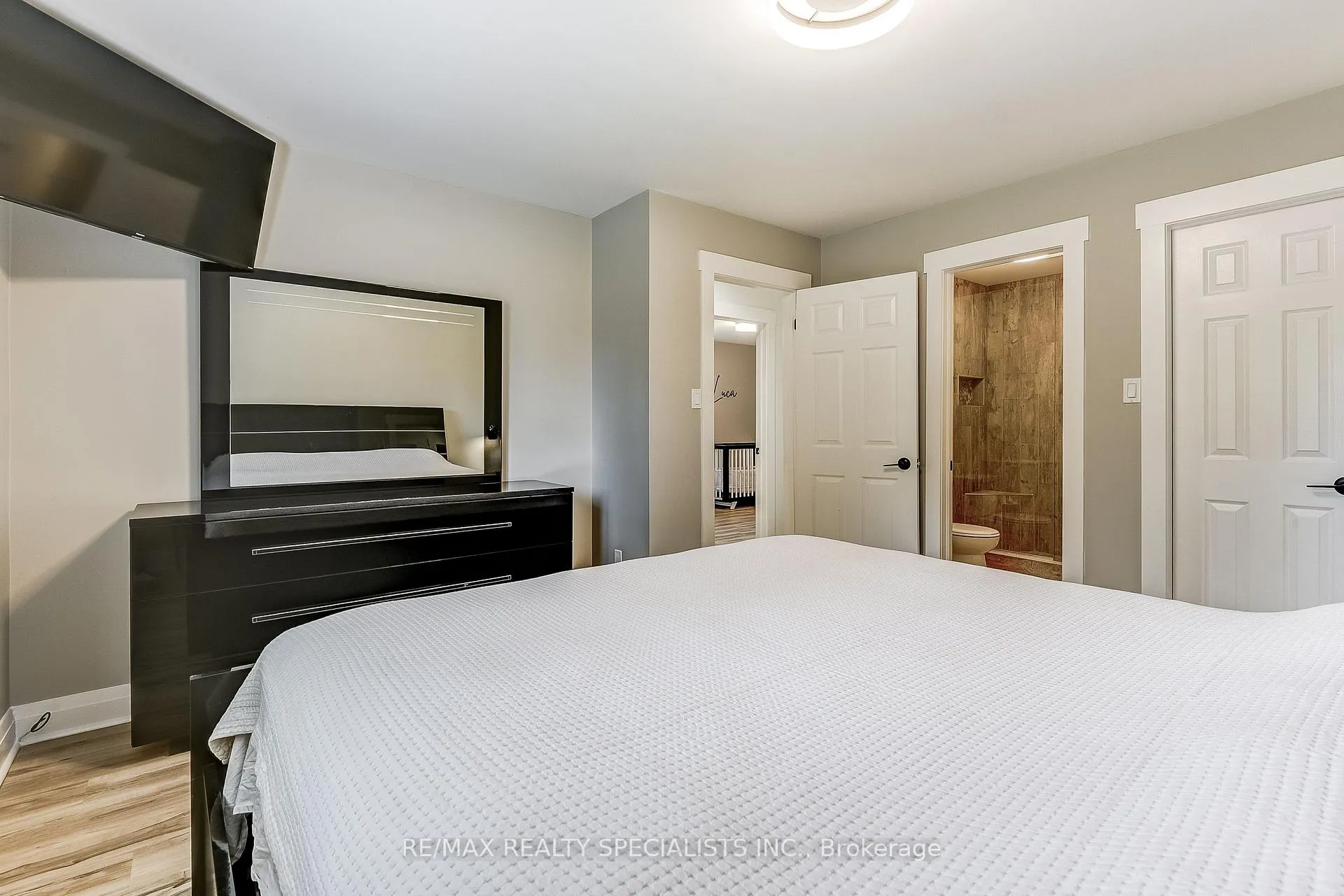 Photo 22 of 40 Kevin Crescent, Essa, Thornton — HOMEH