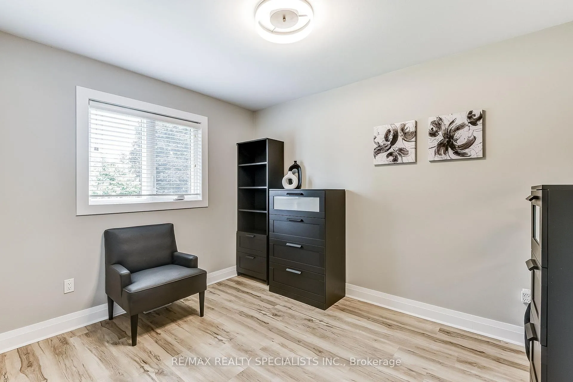 Photo 23 of 40 Kevin Crescent, Essa, Thornton — HOMEH
