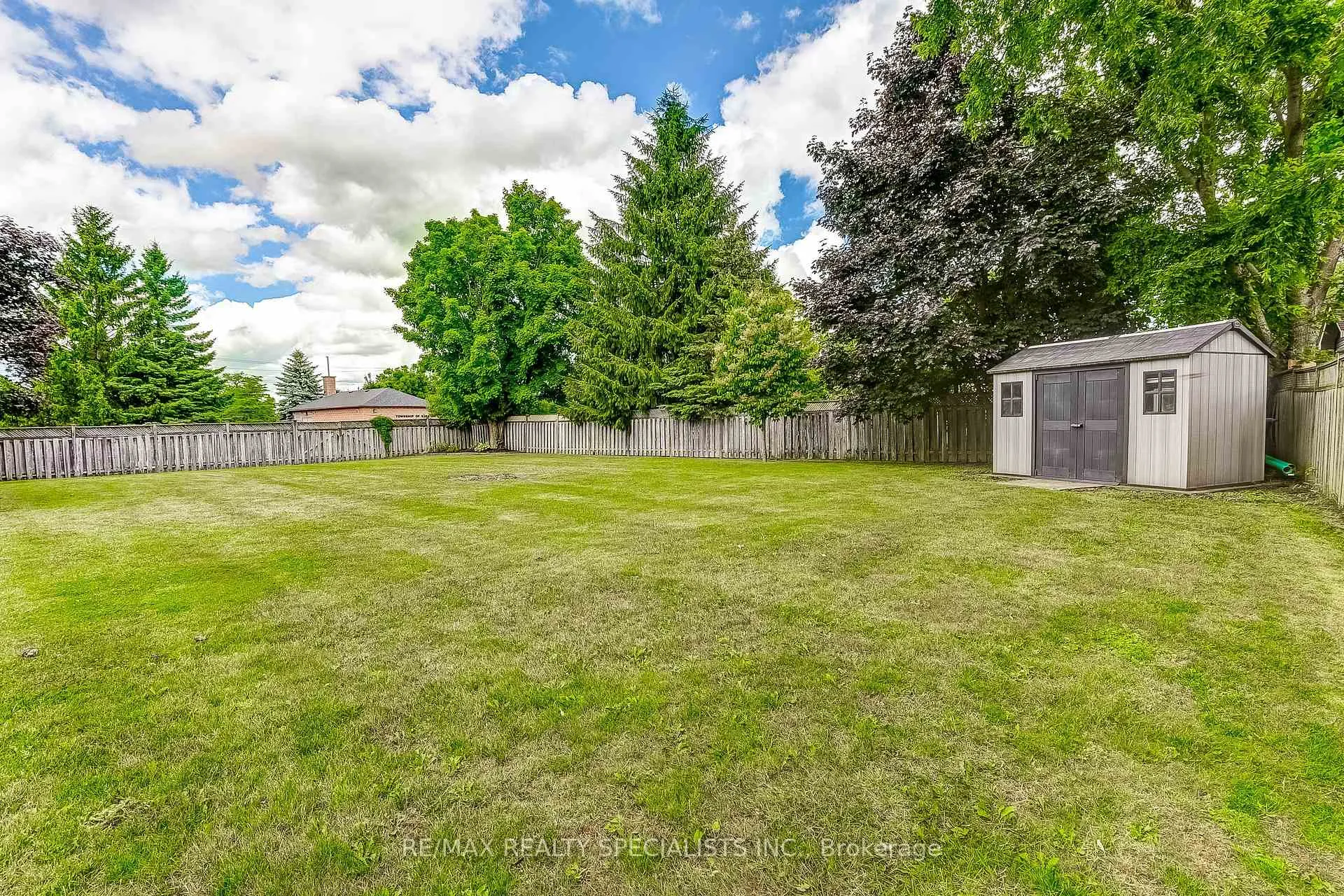 Photo 49 of 40 Kevin Crescent, Essa, Thornton — HOMEH