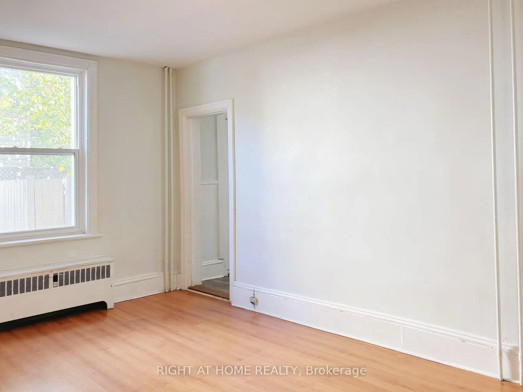Photo 4 of Unit 1, 367 Dominion Avenue, Ottawa, Westboro West — HOMEH