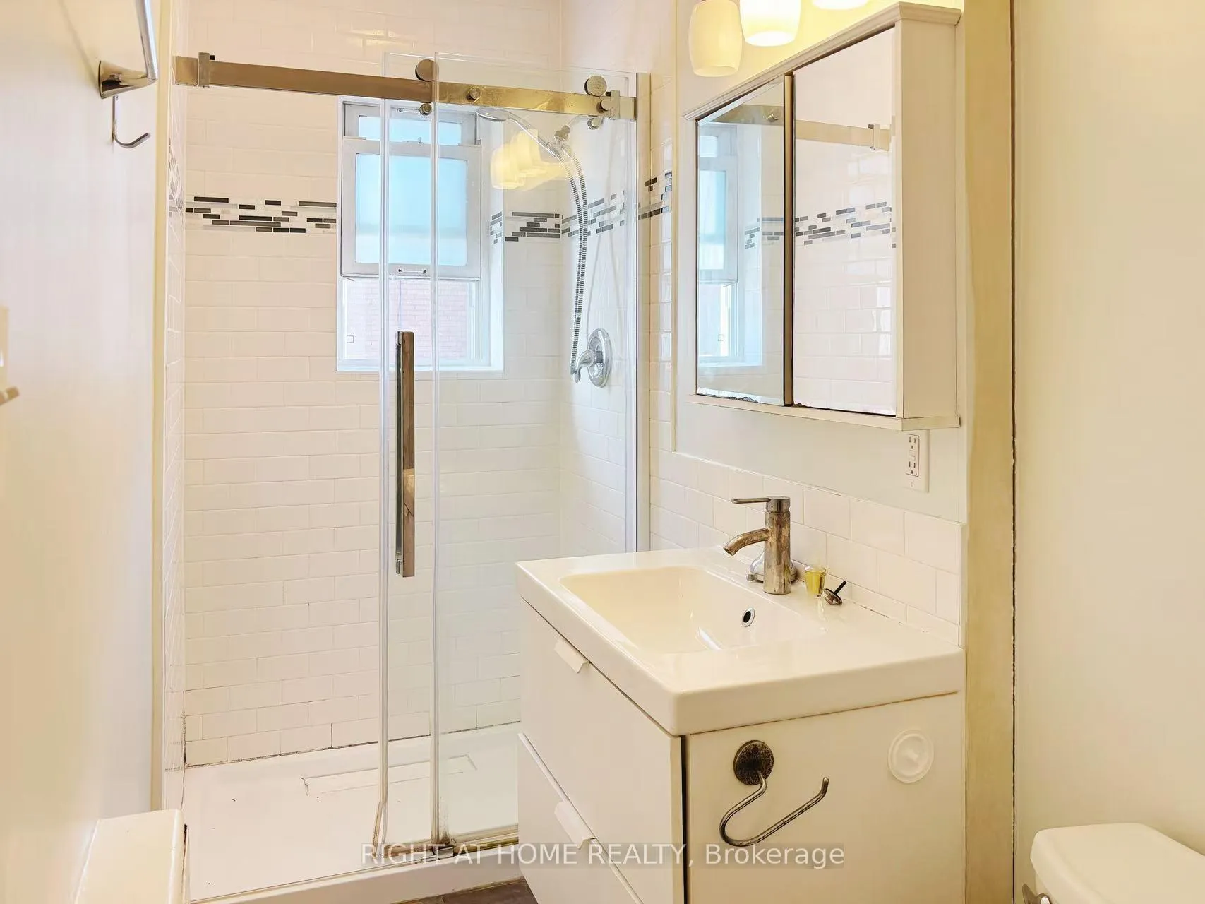 Photo 6 of Unit 1, 367 Dominion Avenue, Ottawa, Westboro West — HOMEH