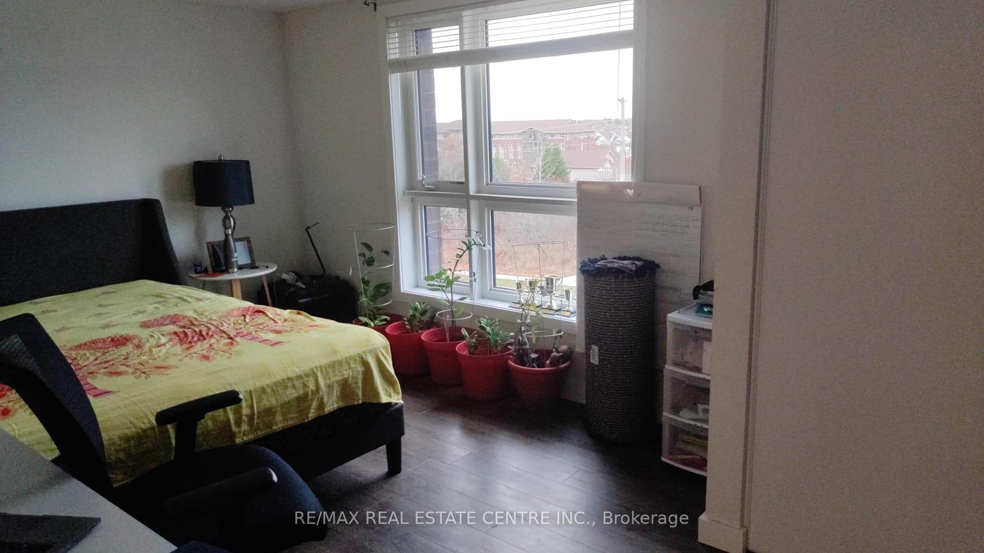 Photo 1 of Unit 17, 25 Kay Crescent, Guelph, Pineridge/Westminster Woods — HOMEH